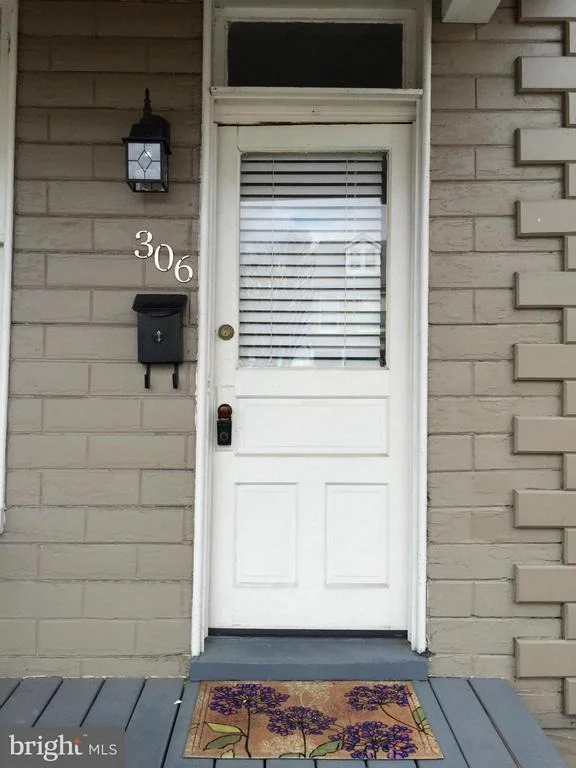 Photo of 306 3RD STREET E