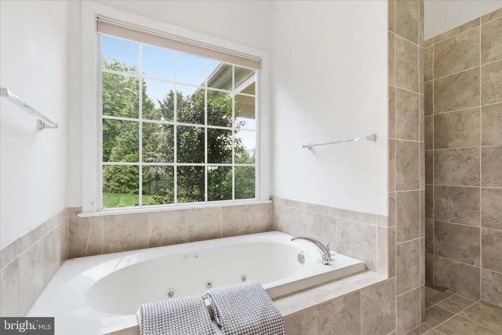 Photo of 8277 ROXBOROUGH LOOP