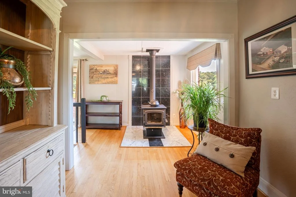 Photo of 1236 MOUNTAIN VIEW ROAD