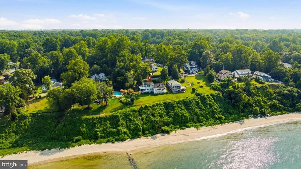 Photo of 5424 BEACH DRIVE