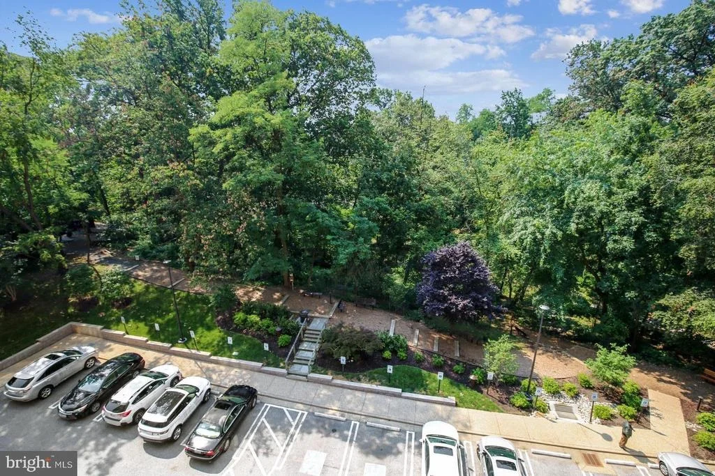 Photo of Unit 310 at 5902 MOUNT EAGLE DRIVE