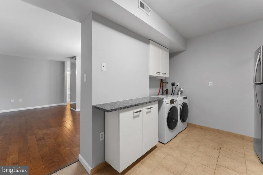 Photo of Unit 1401 at 15101 INTERLACHEN DRIVE