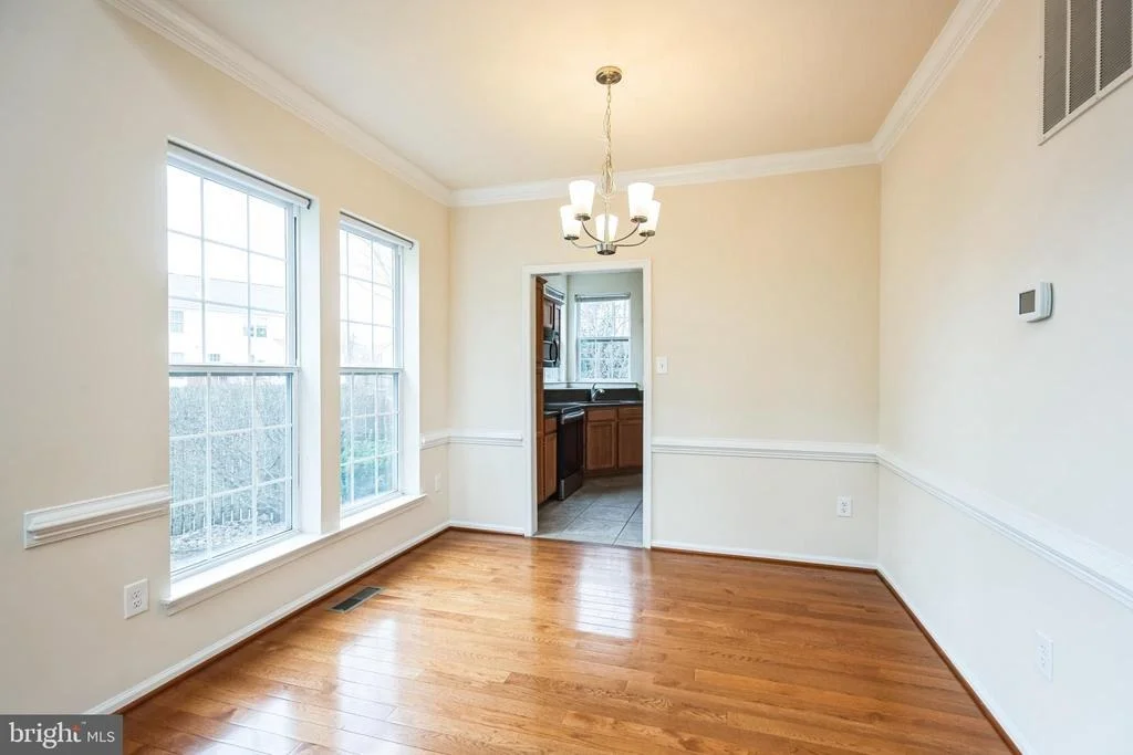 Photo of 1557 CHAPMAN ROAD