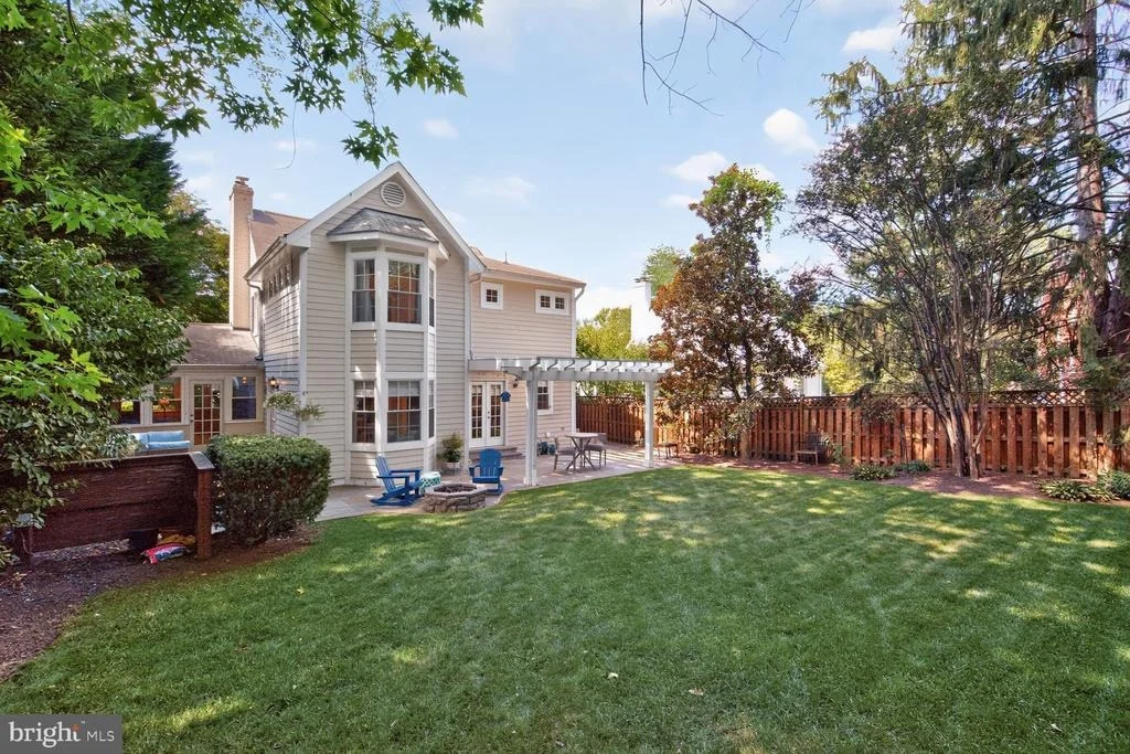 Photo of 10115 GATES AVENUE