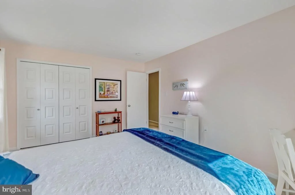 Photo of 13827 BEACON HOLLOW LANE