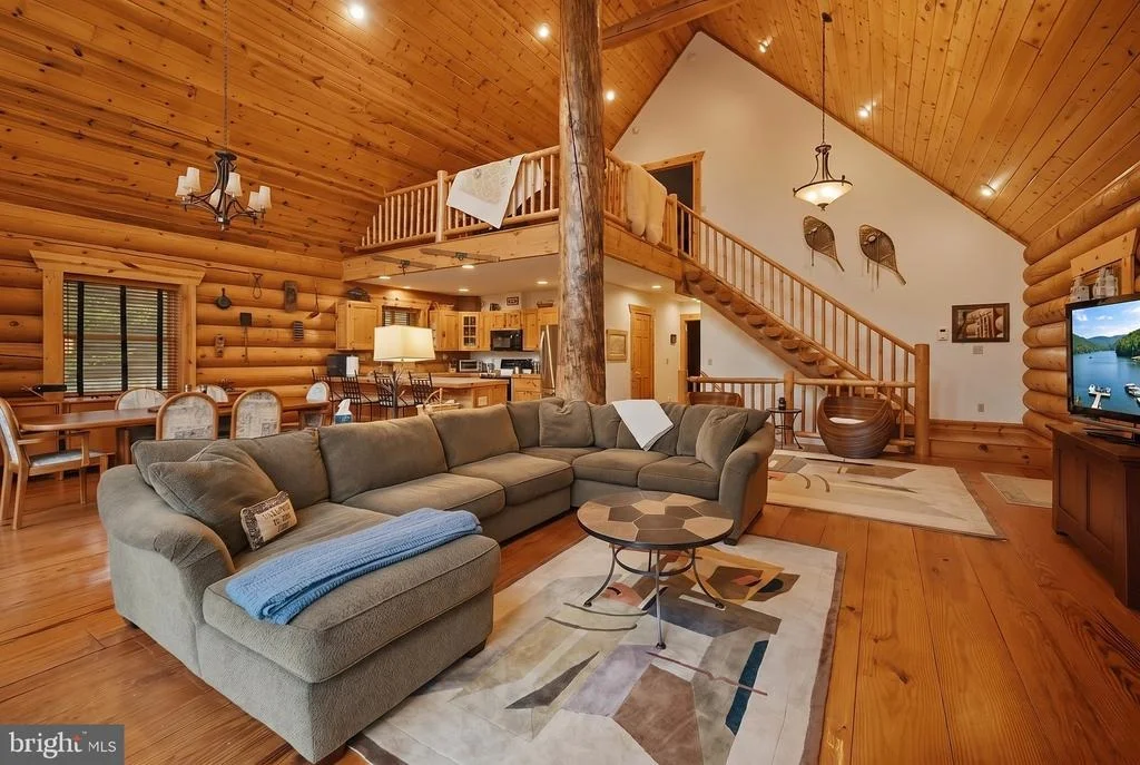 Photo of 42 RED OAK WAY