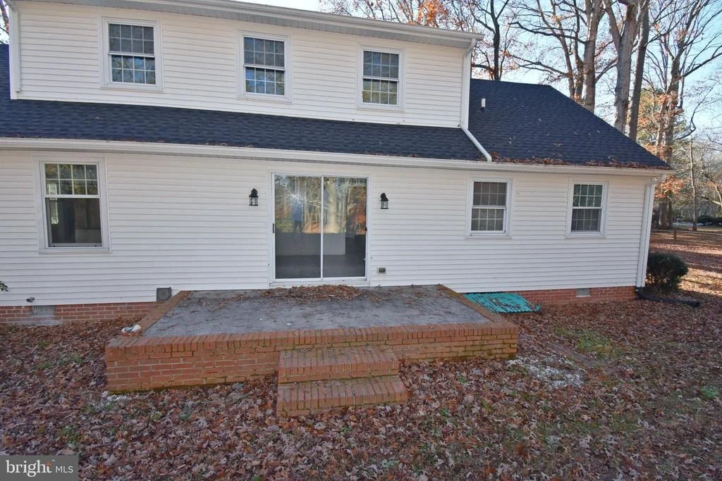 Photo of 4011 GROSSE POINT DRIVE