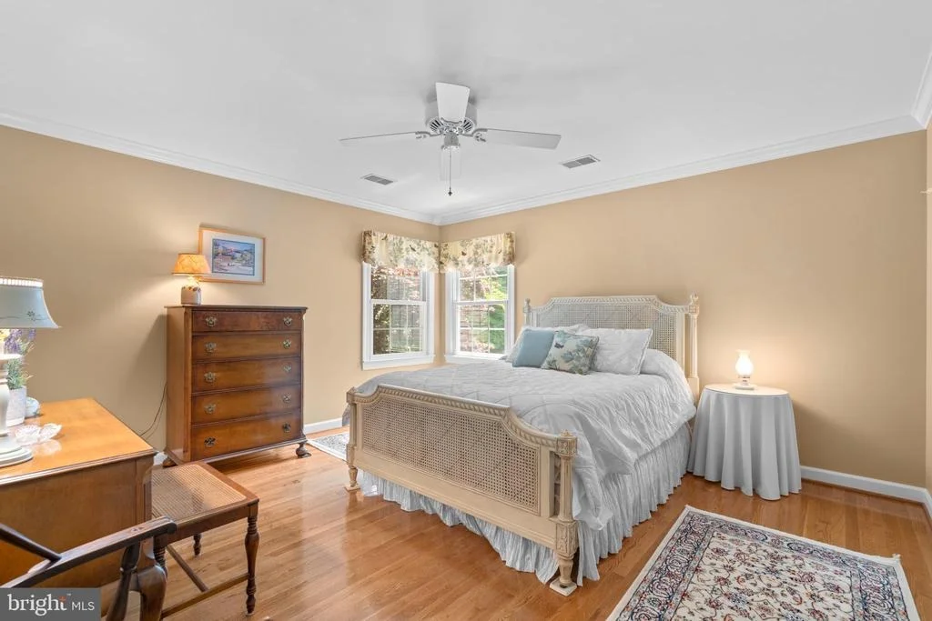 Photo of 17705 GLOBE THEATRE DRIVE
