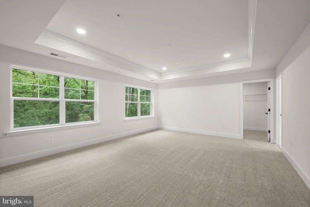 Photo of 2175 GLENCREST CIRCLE