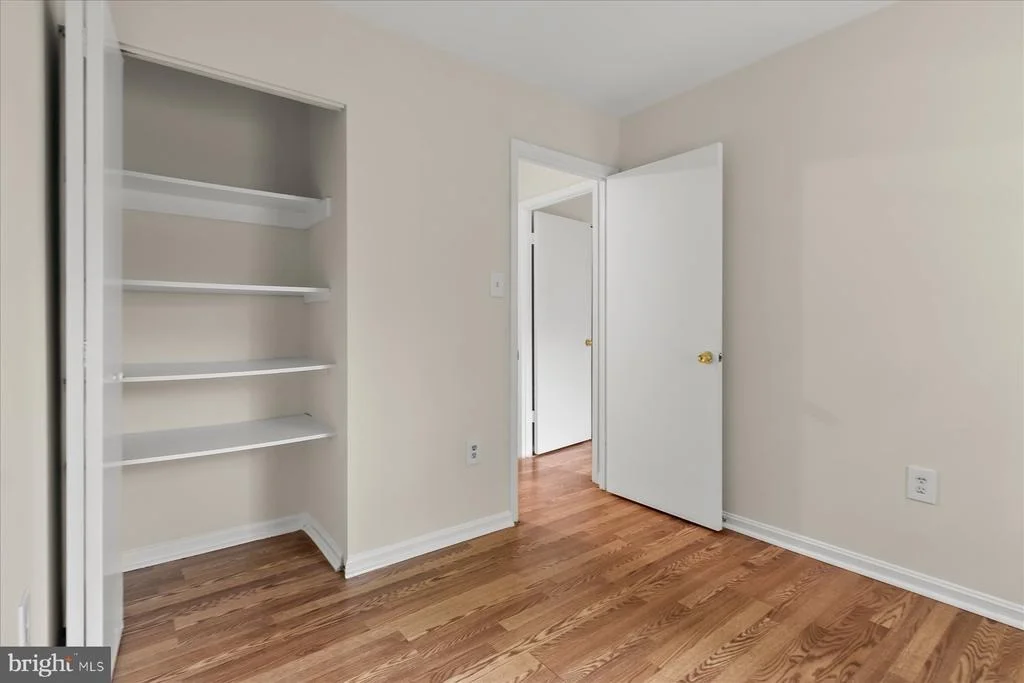 Photo of Unit 191 at 1842 BRONZEGATE BOULEVARD