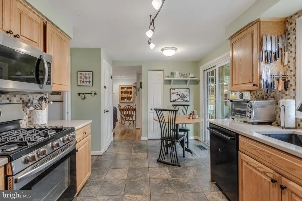Photo of 2232 DECKMAN LANE