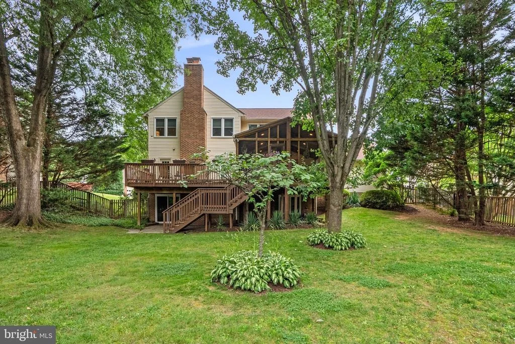 Photo of 5820 MAGIC MOUNTAIN DRIVE