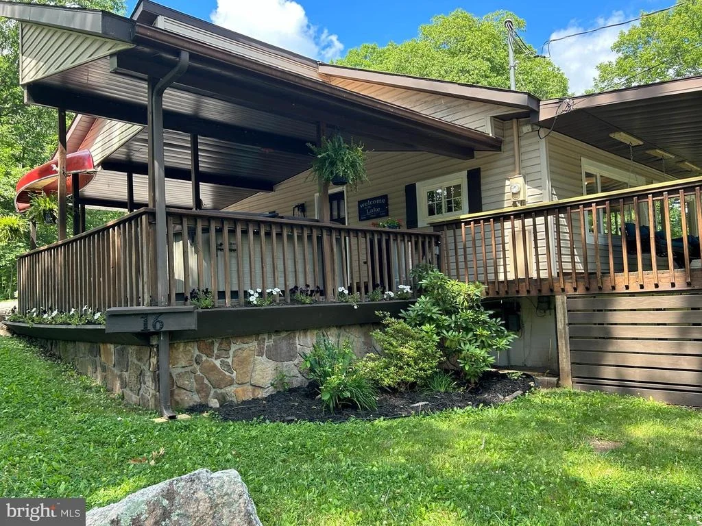 Photo of 16 JRS DRIVE