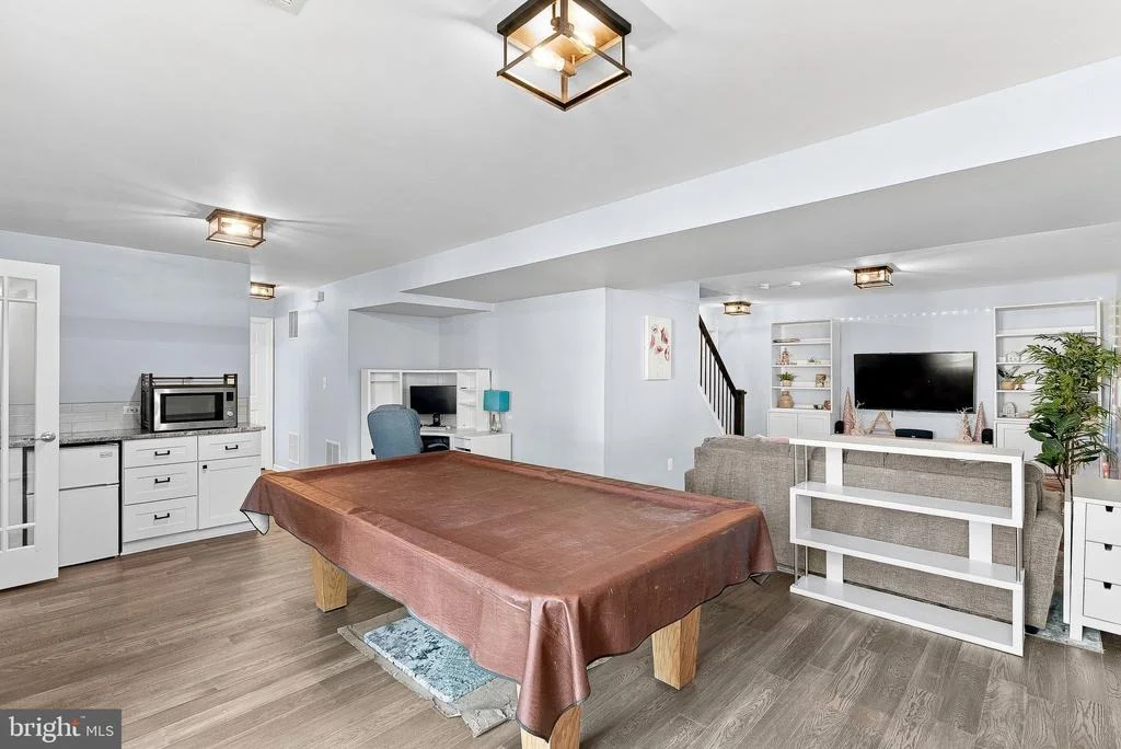 Photo of 945 DEVONSHIRE CIRCLE