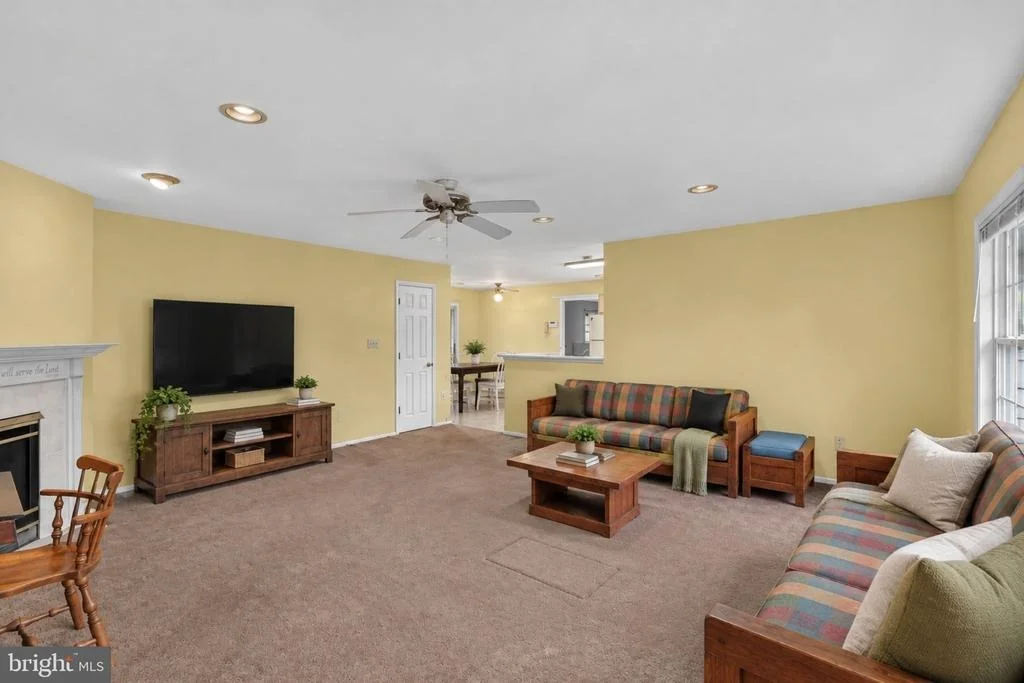 Photo of 2220 HALLOW LANE