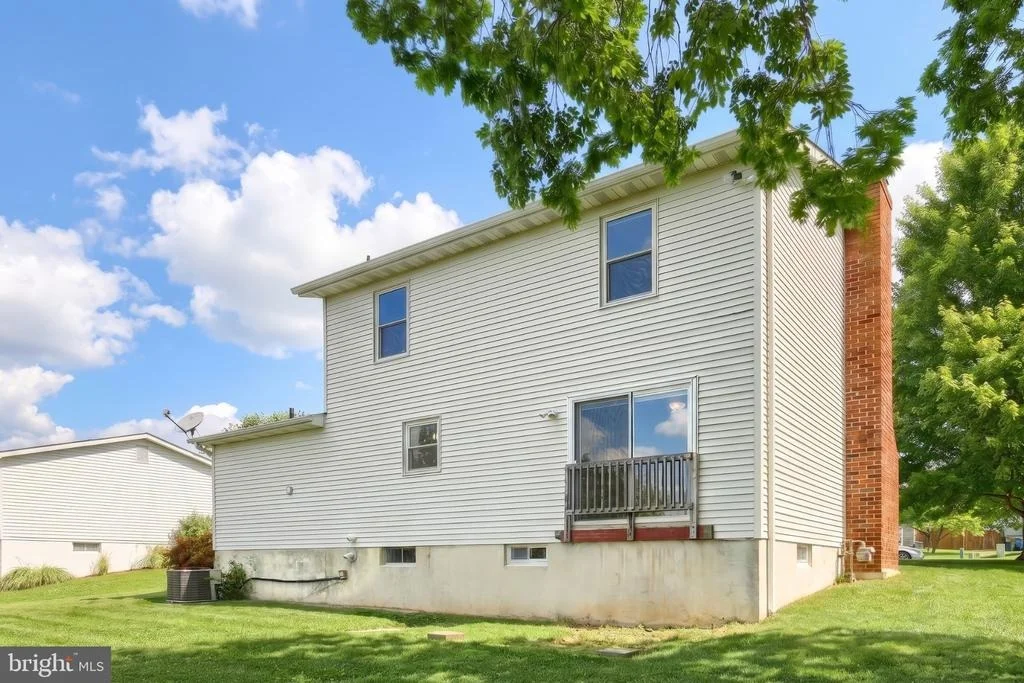 Photo of 27 COLONIAL DRIVE