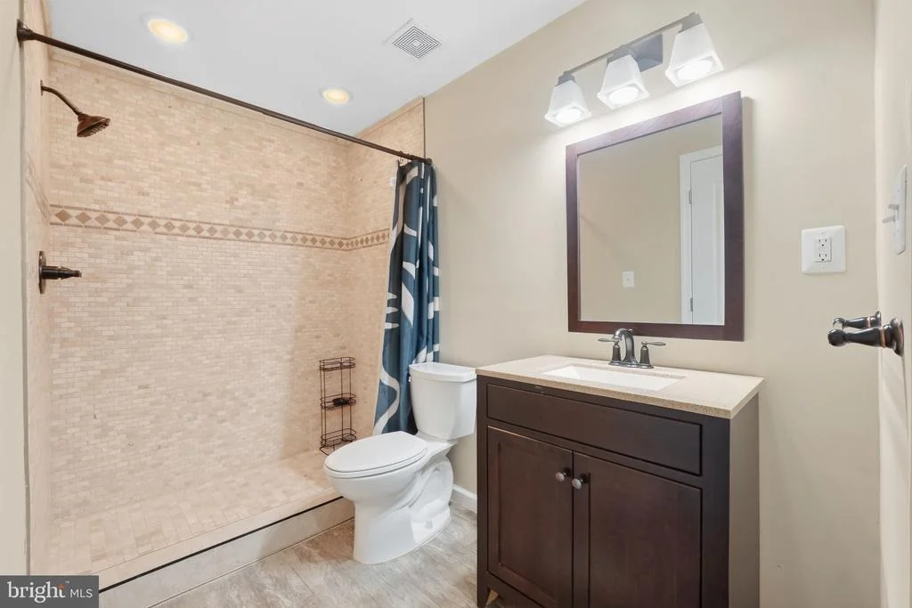 Photo of 3012 LAKE FOREST DRIVE