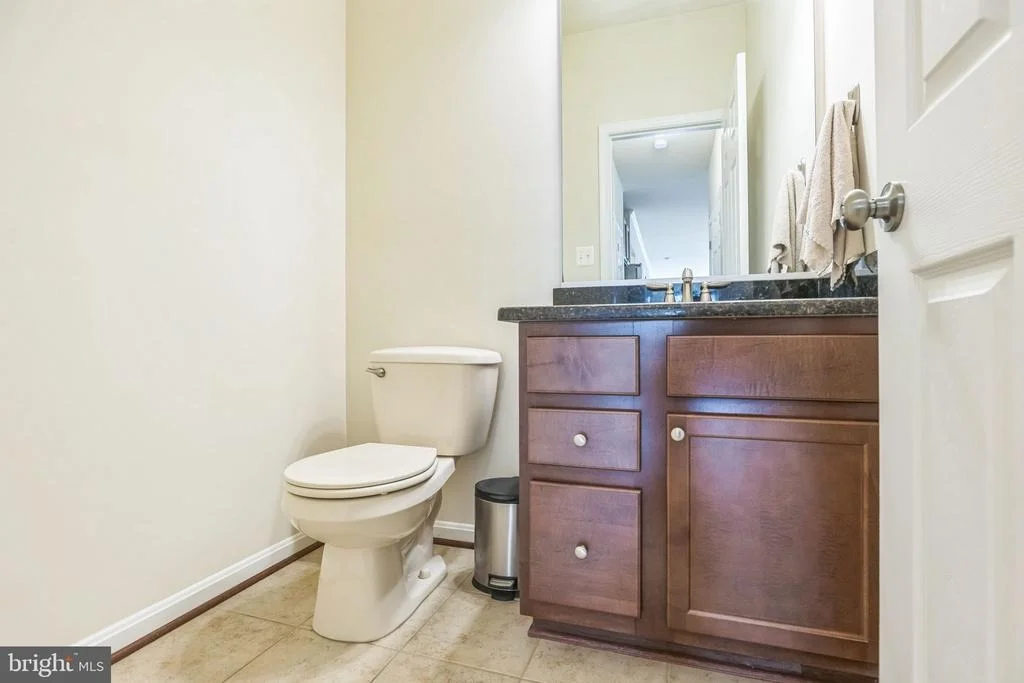 Photo of 2058 BAYTHORNE ROAD
