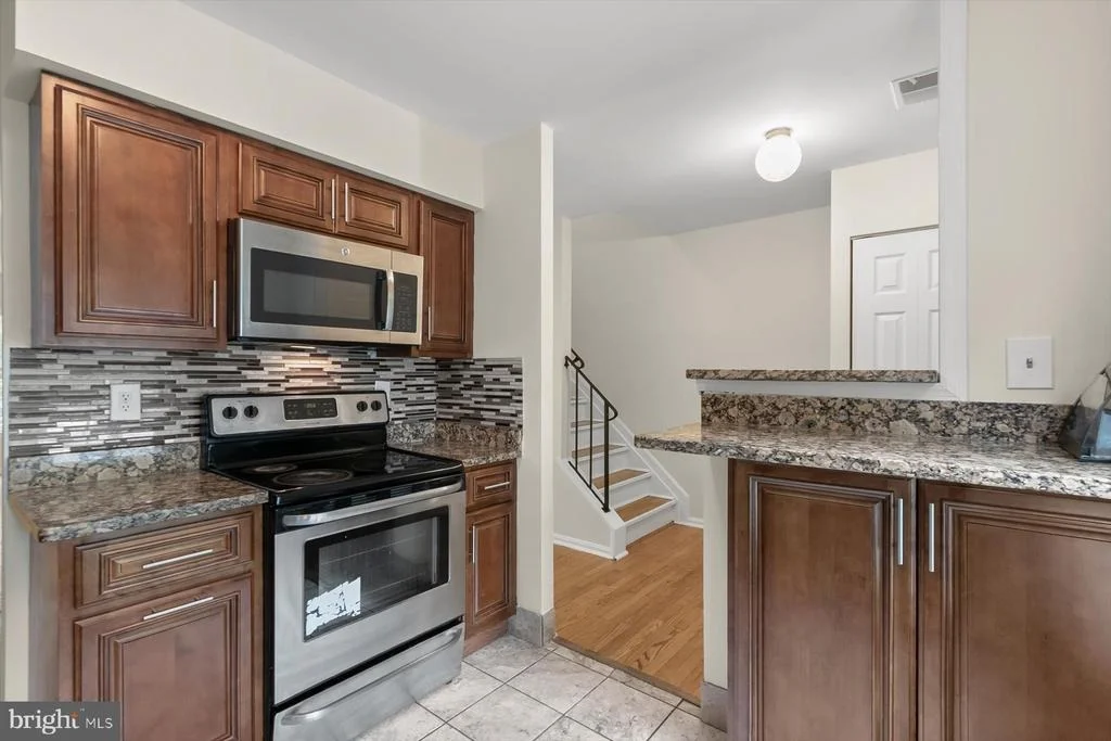 Photo of Unit 191 at 1842 BRONZEGATE BOULEVARD