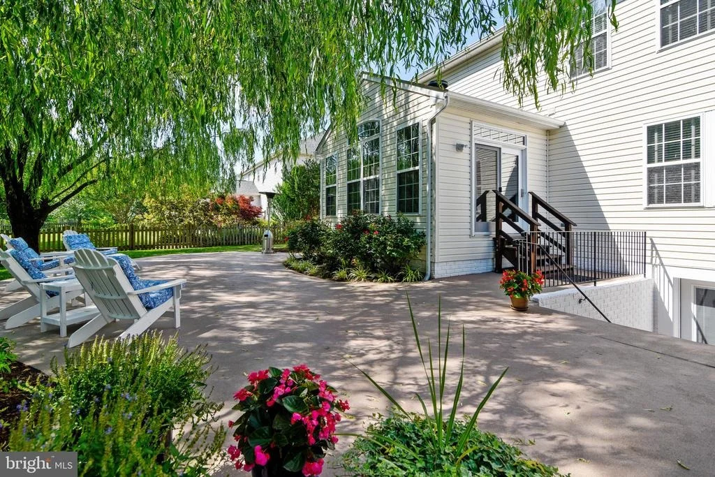Photo of 25853 SPRING FARM CIRCLE