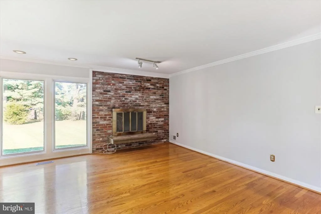 Photo of 816 OLIVE DRIVE