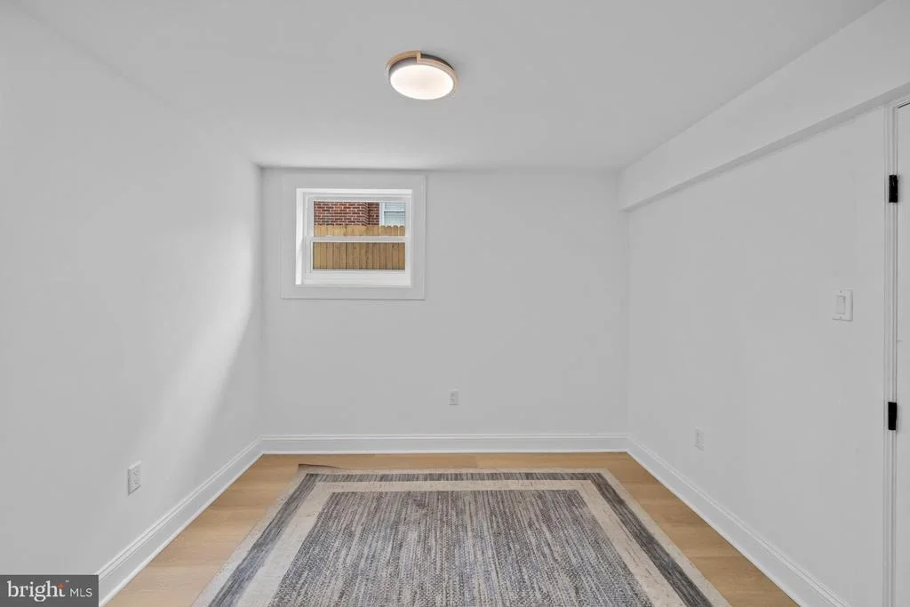 Photo of 536 ONEIDA PLACE NW