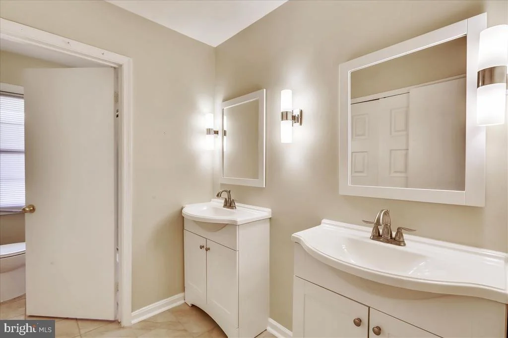 Photo of 3005 BIRCHTREE LANE