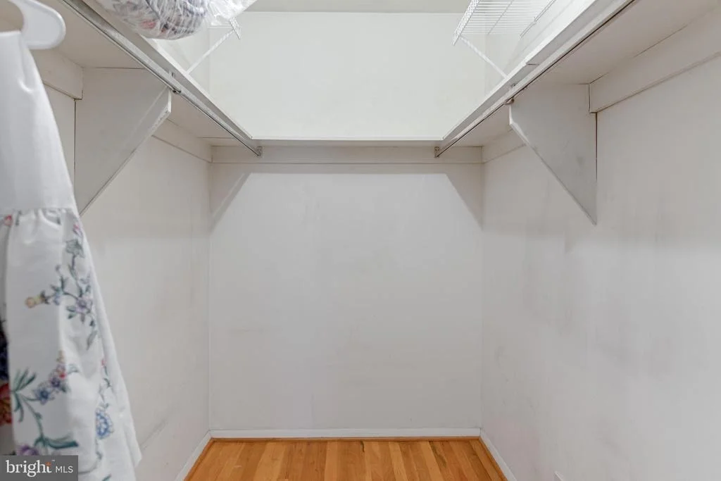 Photo of 9816 GREENVIEW LANE