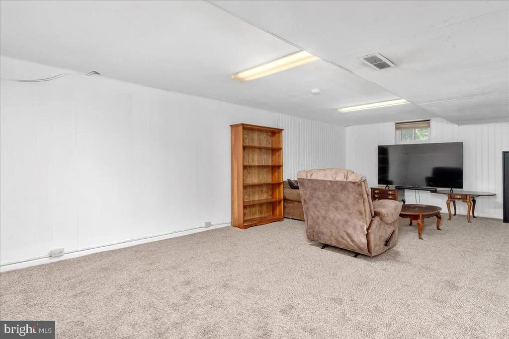 Photo of 10602 OAKTREE CIRCLE