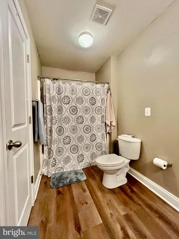 Photo of 5901 LYNBROOK ROAD
