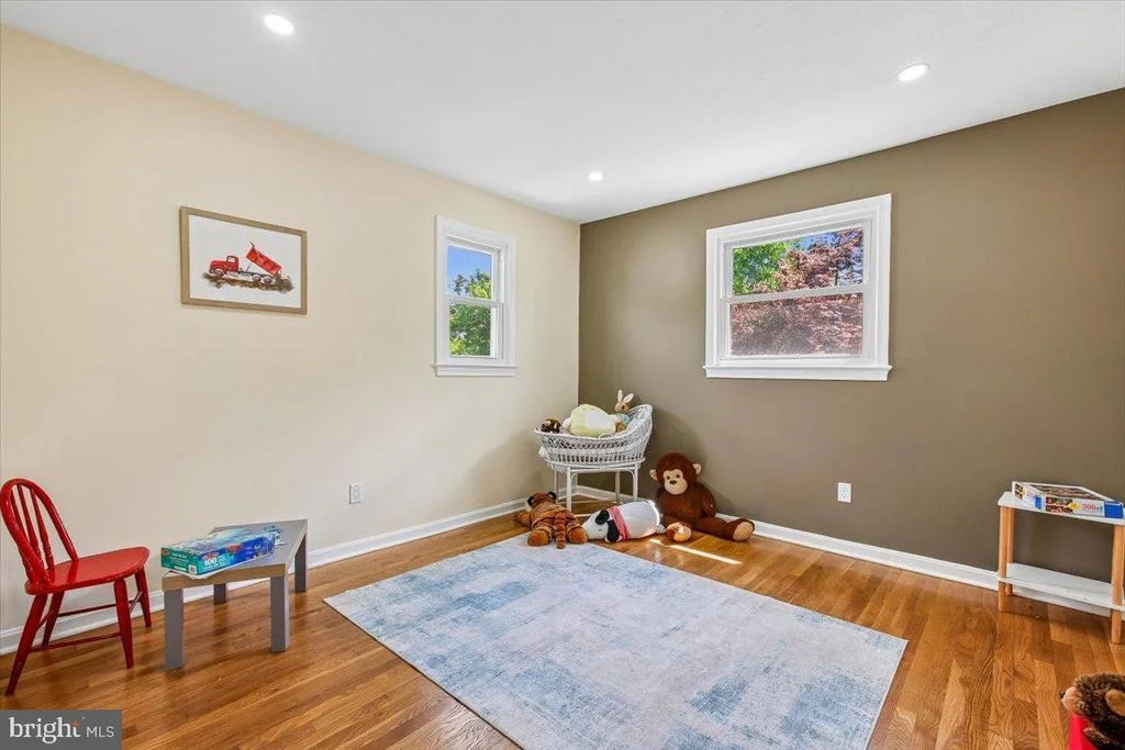 Photo of 1705 CRESTVIEW DRIVE