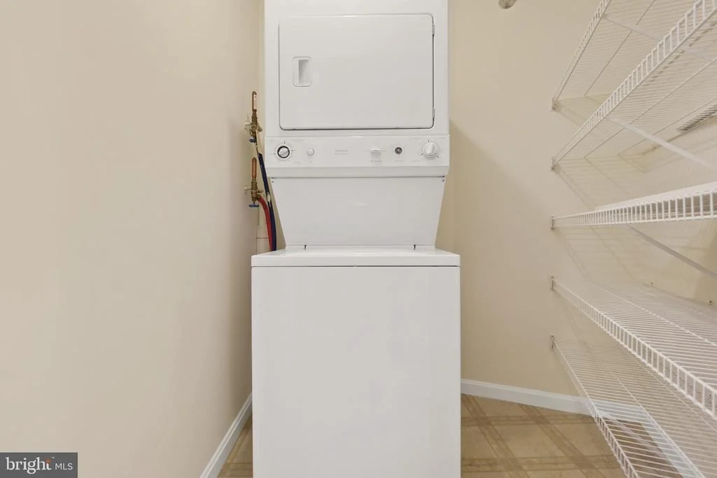 Photo of Unit 306 at 14801 PENNFIELD CIRCLE