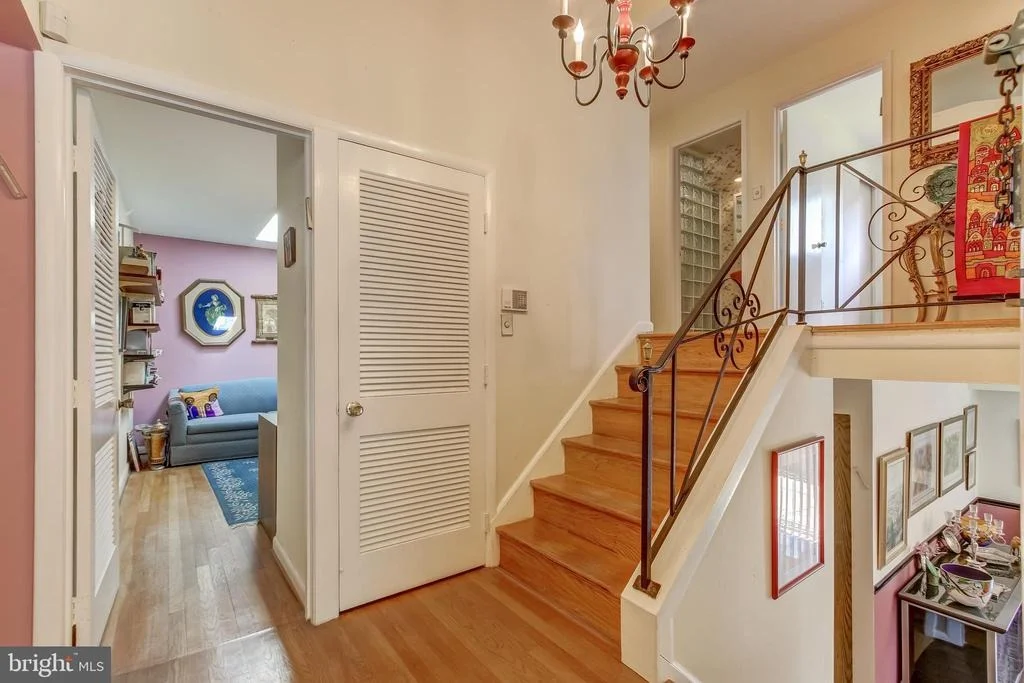 Photo of 703 HILLSBORO DRIVE
