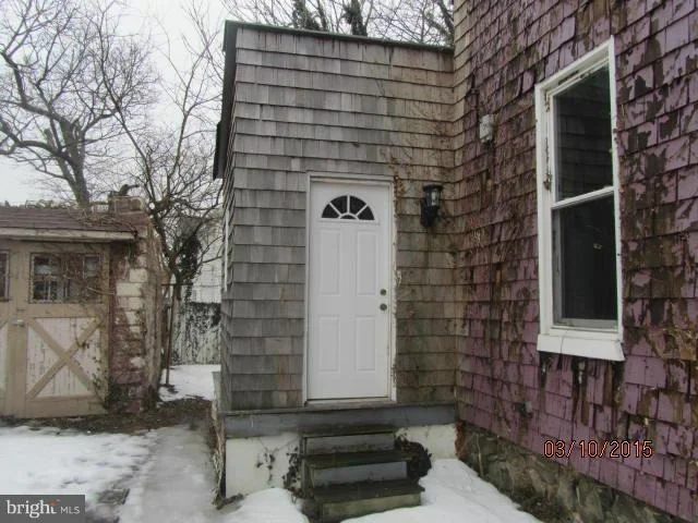 Photo of 413 LYMAN AVENUE