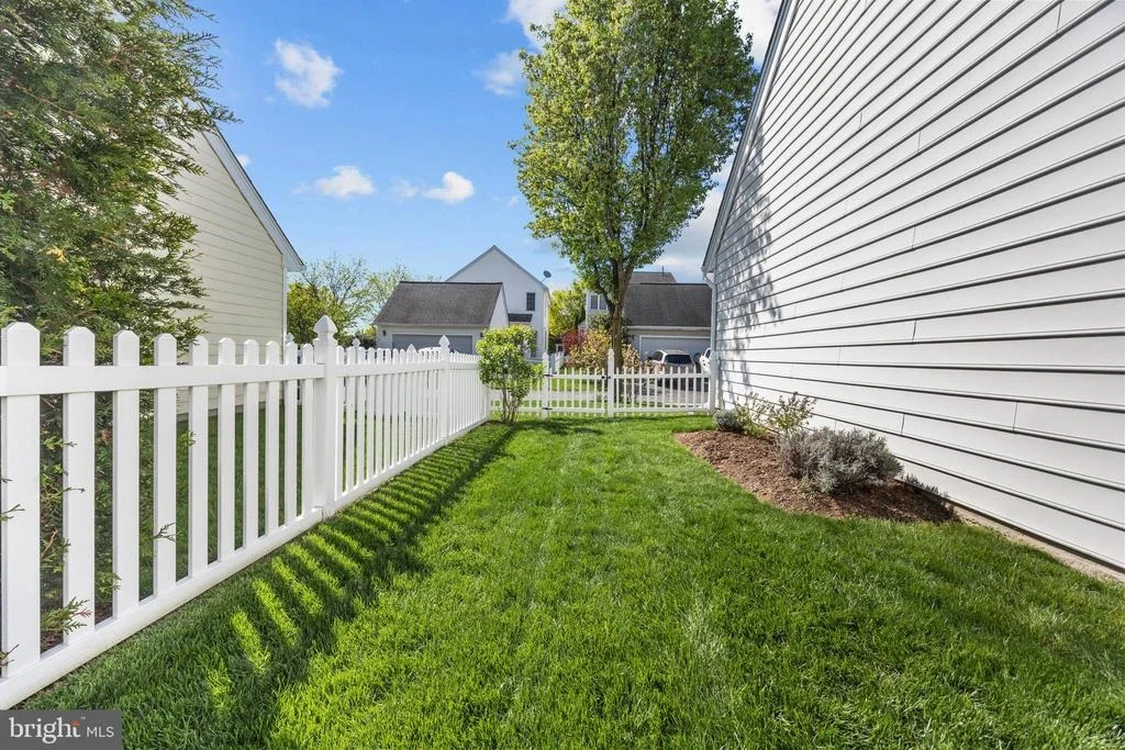 Photo of 42583 PELICAN DRIVE