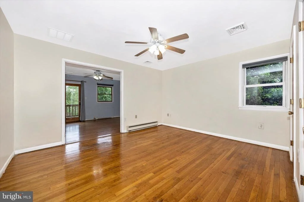 Photo of 3905 SUGARLOAF DRIVE