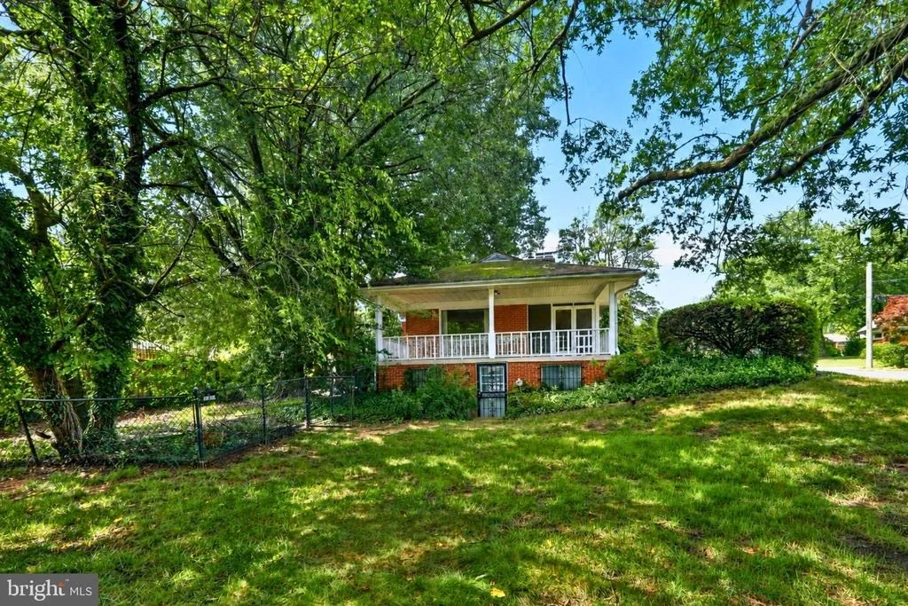 Photo of 11619 35TH PLACE