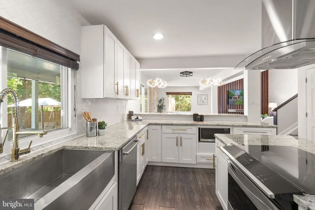 Photo of 7807 MULBERRY BOTTOM LANE