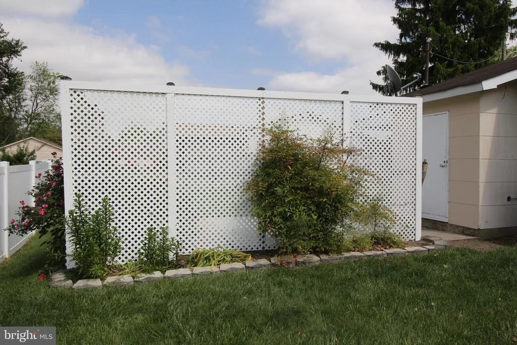 Photo of 315 THOMAS AVENUE