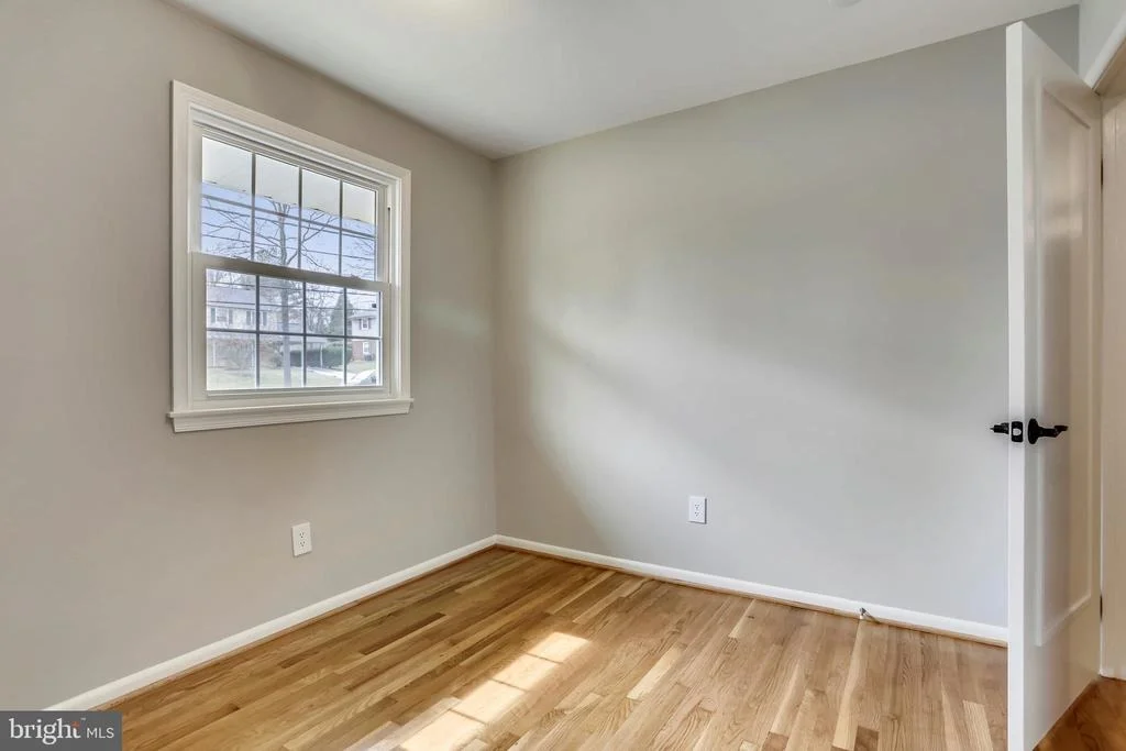 Photo of 2816 SHANANDALE DRIVE