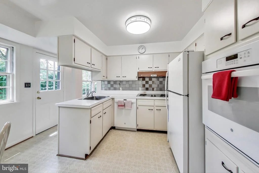 Photo of 12131 DAVID DRIVE