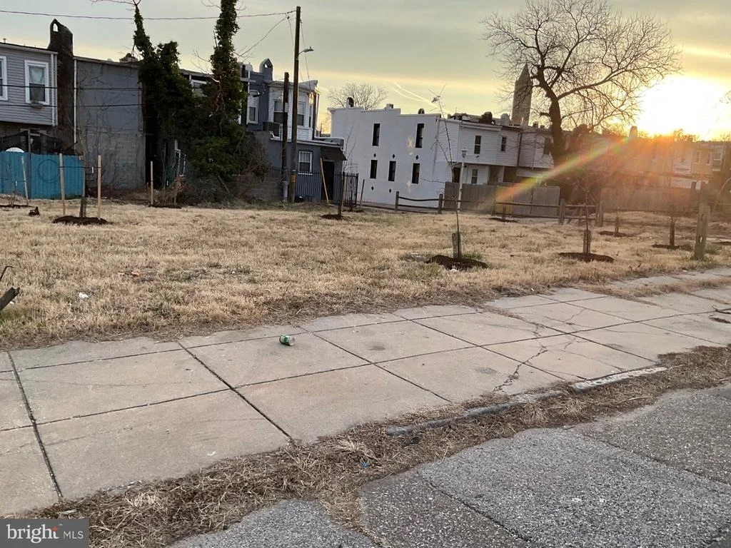 Photo of 1630 LANSING AVENUE