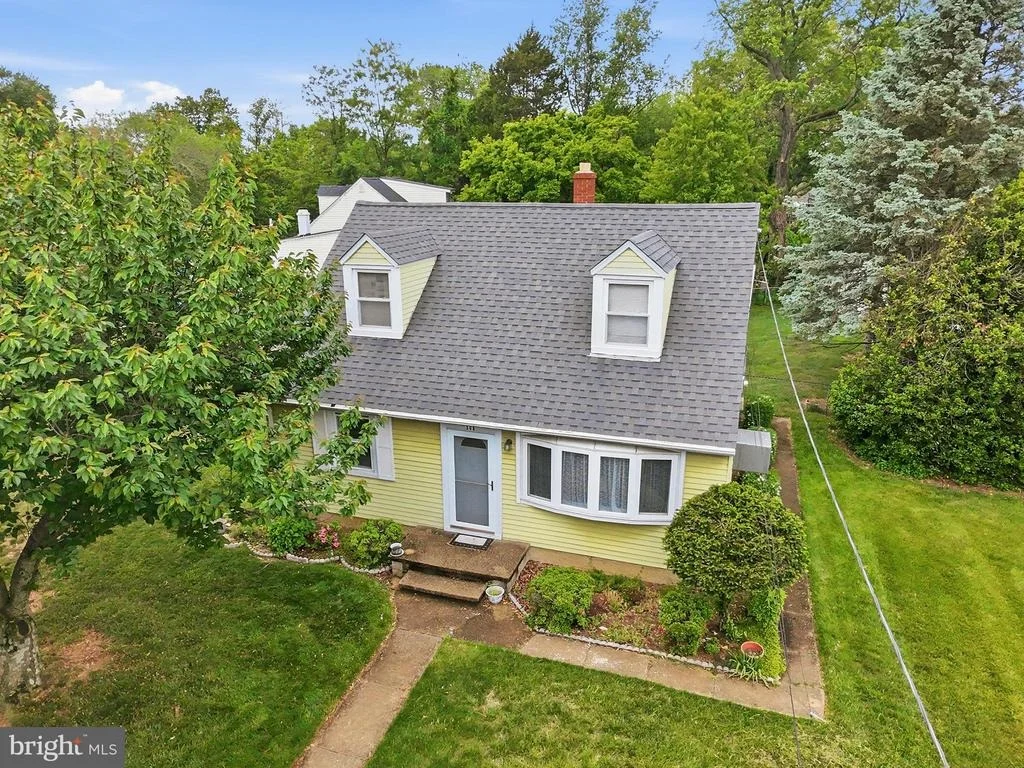 Photo of 306 CLIFTON AVENUE