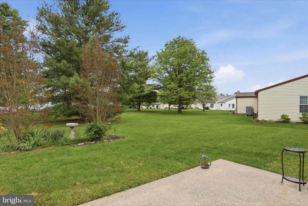 Photo of 5661 CRABAPPLE DRIVE