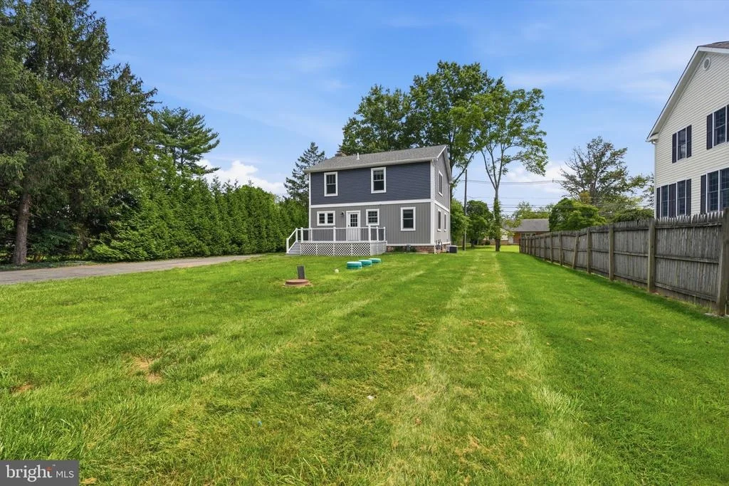 Photo of 1633 REED ROAD