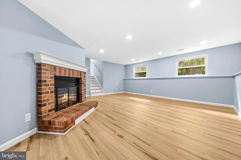 Photo of 452 CENTER STREET