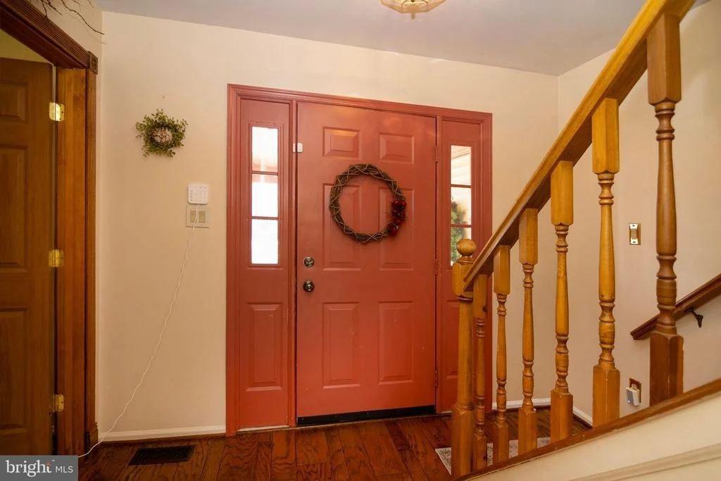 Photo of 18 ABERDEEN DRIVE
