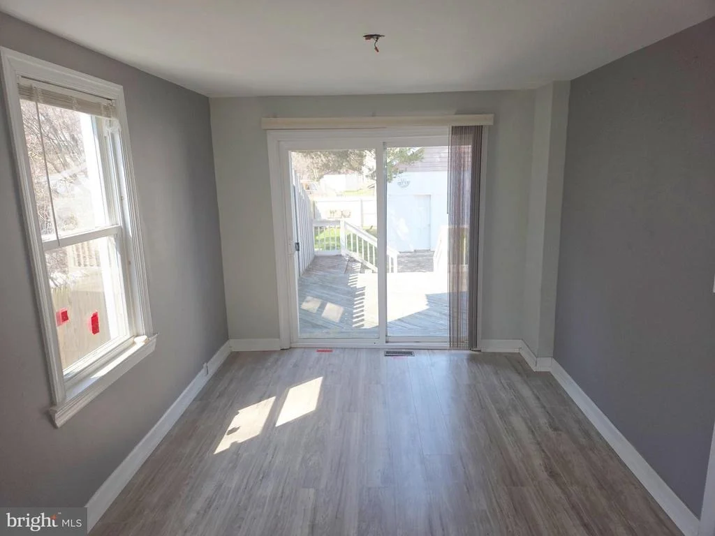 Photo of 10 HAWTHORNE AVENUE
