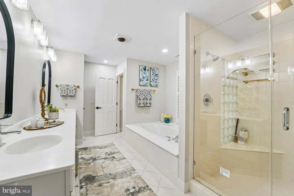 Photo of 13798 LAKESIDE DRIVE