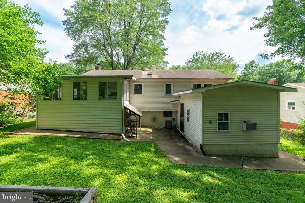 Photo of 14802 DYER DRIVE